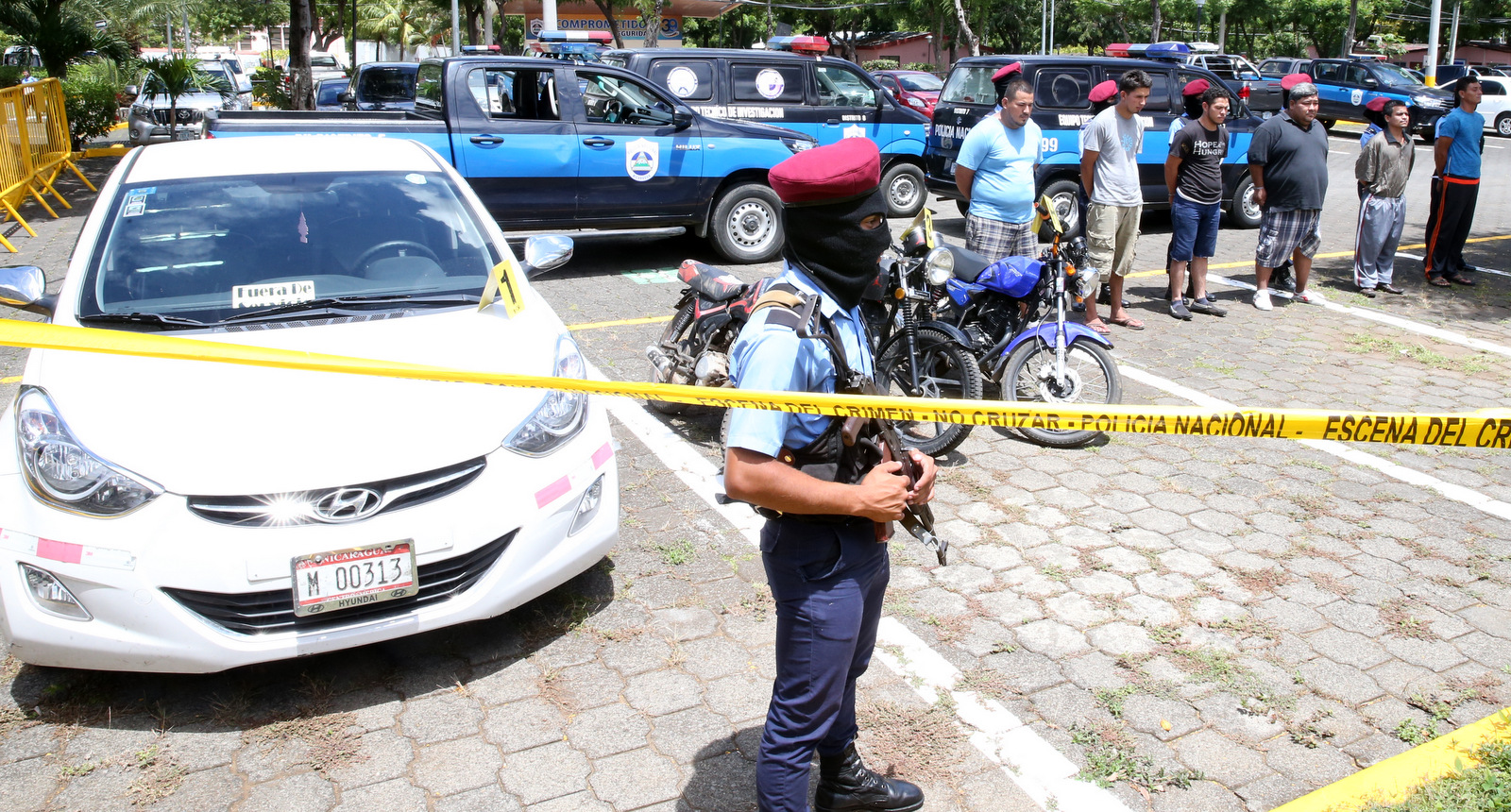 pOLICIA2